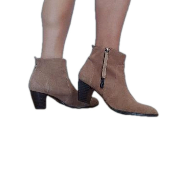 Sam & Libby Camel Tan Suede Ankle Booties Women's size 10 - Picture 11 of 12